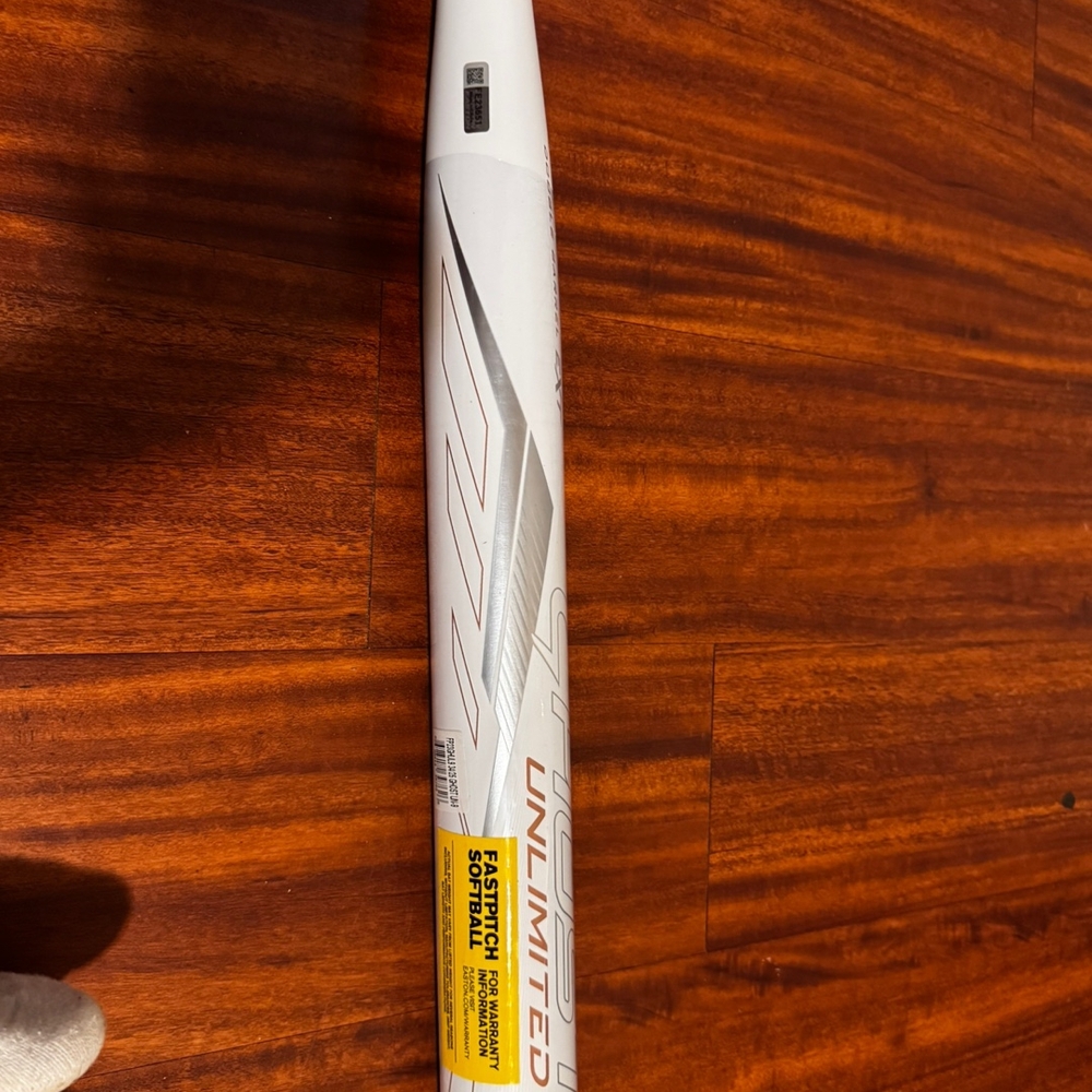 Easton Ghost Unlimited Softball Bat
